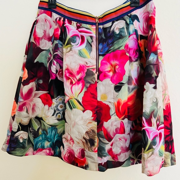Ted Baker skirt size 5 (US 12) - Picture 6 of 6